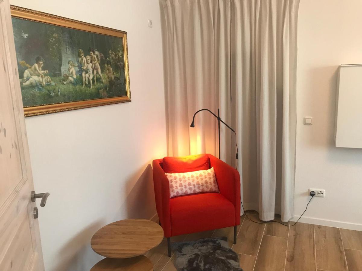 Alte Post Altwahnsdorf Apartment ราเดอบอยล์ ภายนอก รูปภาพ