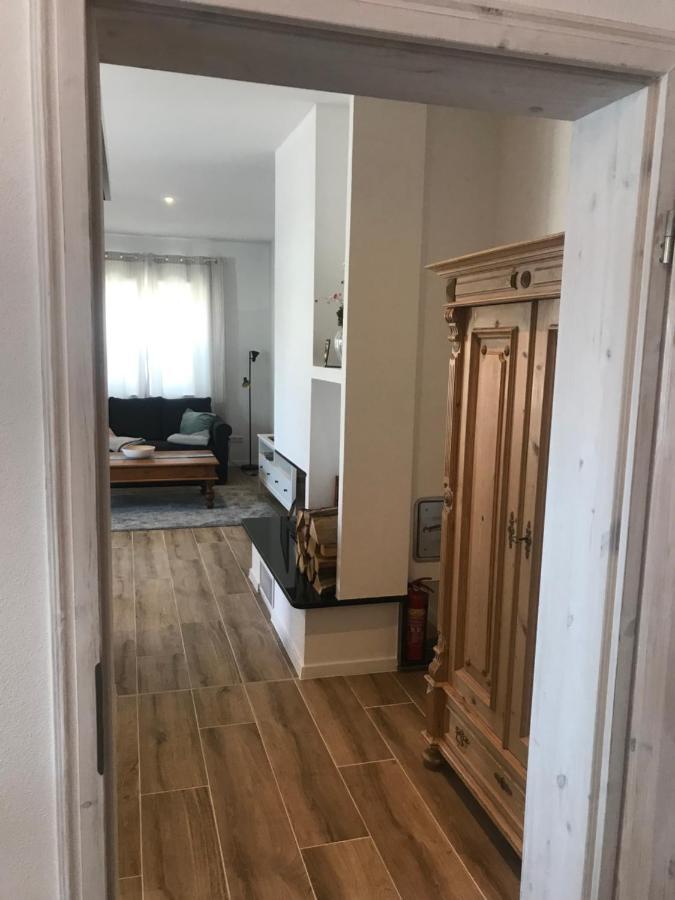 Alte Post Altwahnsdorf Apartment ราเดอบอยล์ ภายนอก รูปภาพ